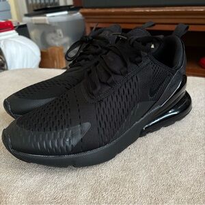 Nike Air Max 270 Triple Black Athletic Sneakers Shoes AH8050-005 Mens Size 11
